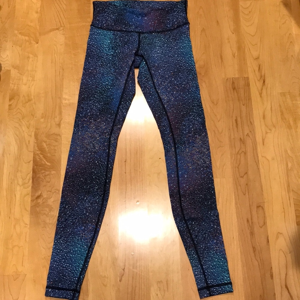 Lululemon leggings - Picture 1 of 4